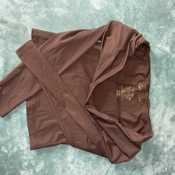 Off Shoulder Top - Picture 3 of 3